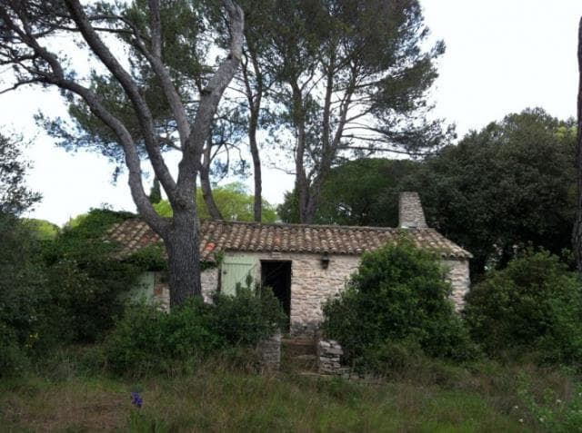 Land w Nîmes